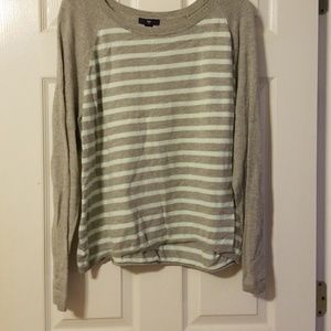 GAP sweater